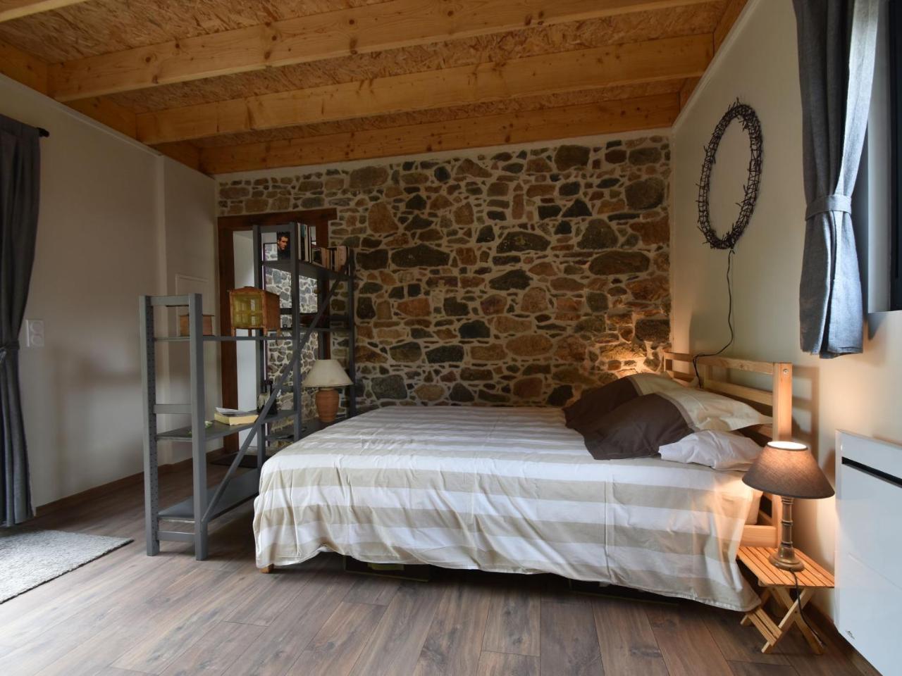 Villa Breton Stone House In Saint Gilles Les Bois Extérieur photo